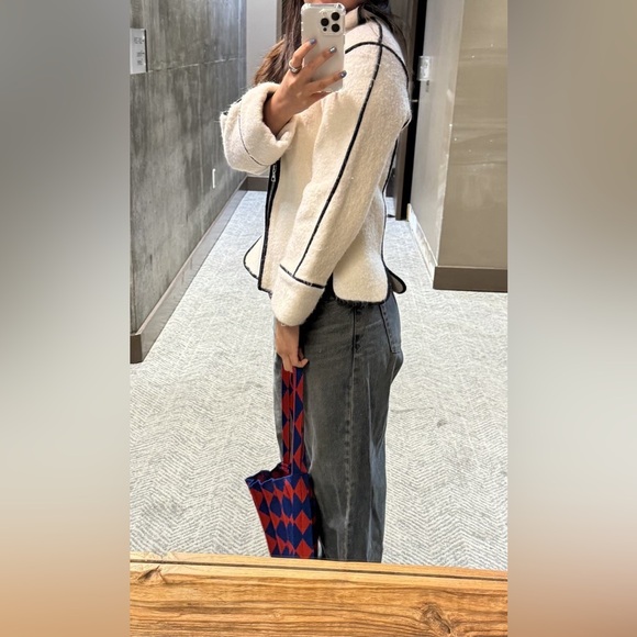 Modern Citizen Cream Teddy Jacket with Black Trim - Picture 11 of 12